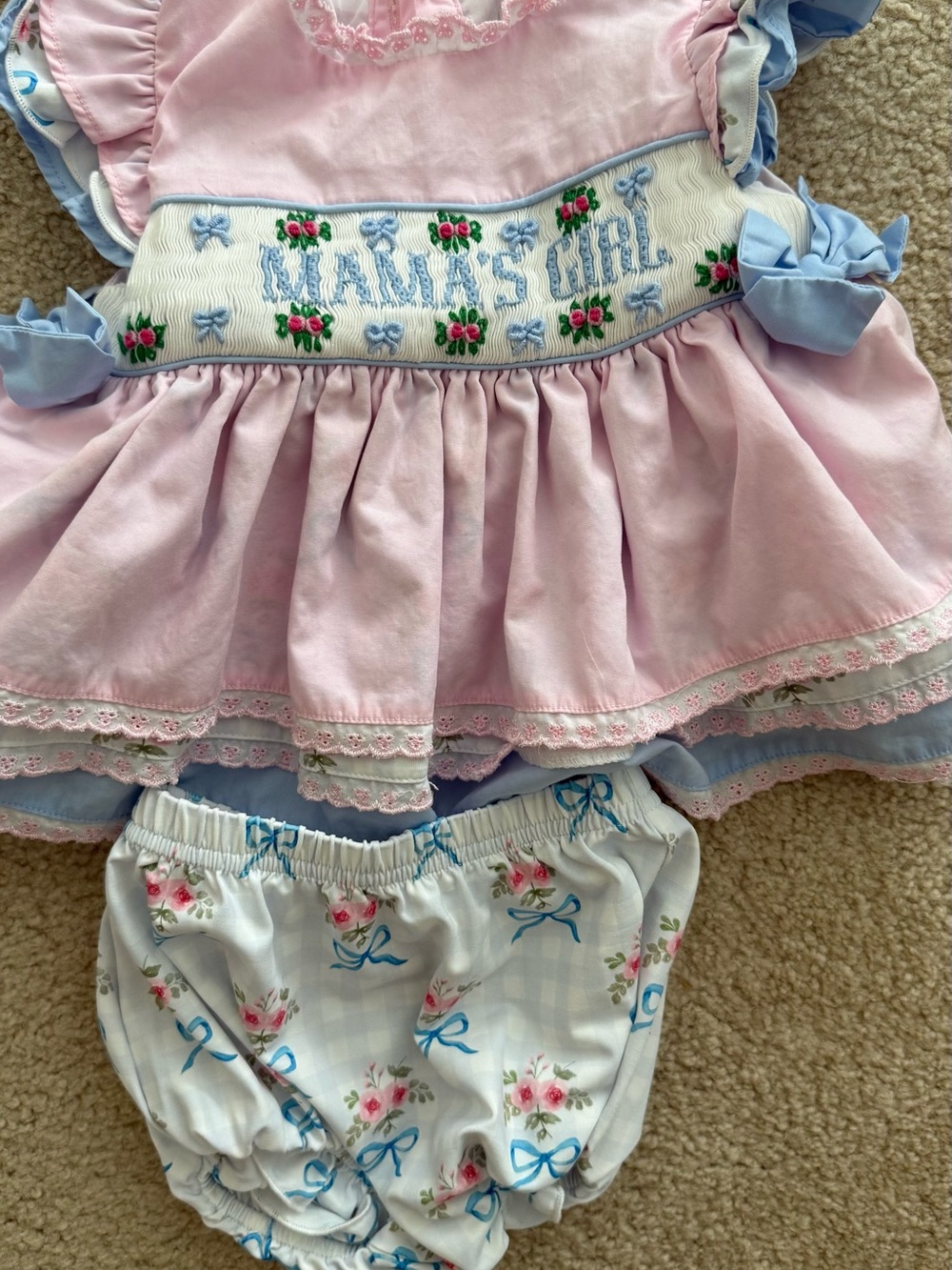Girls 18M EUC Mamas girl pink & Blue Smocked Set with Floral Bloomer
